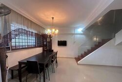 Blk 556 Jurong West Street 42 (Jurong West), HDB Executive #562594851